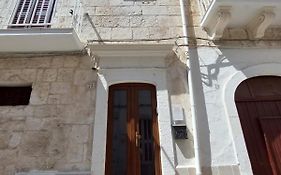 Le Pietre Apartments